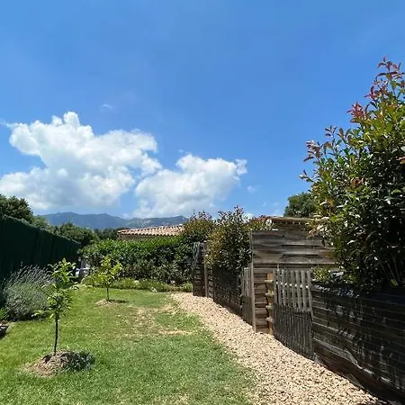 Mini-villa 2 Montagne Hébergement de vacances Porto-Vecchio (Corsica)